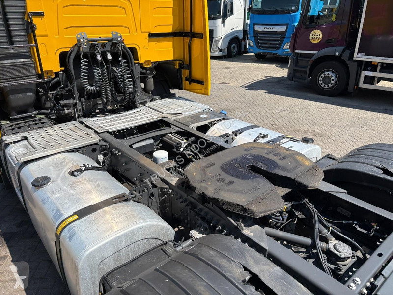 جرار Volvo 460 + euros 6 + 5x in stock + spoiler