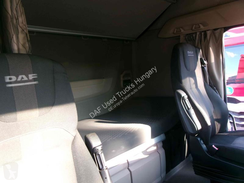 جرار DAF XG  FT LOW DECK 4X2