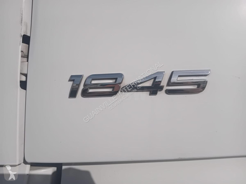 جرار Mercedes 1845