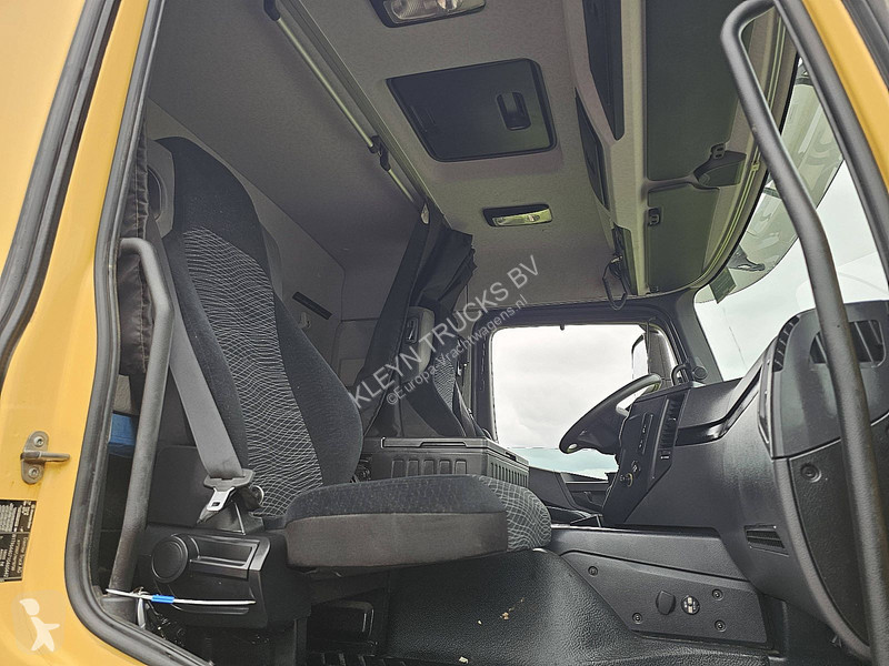 Влекач Mercedes ACTROS 2043 AS steel suspension