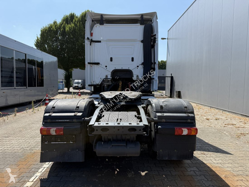 Traktor Mercedes 1832 4x2 - 644.765 Km