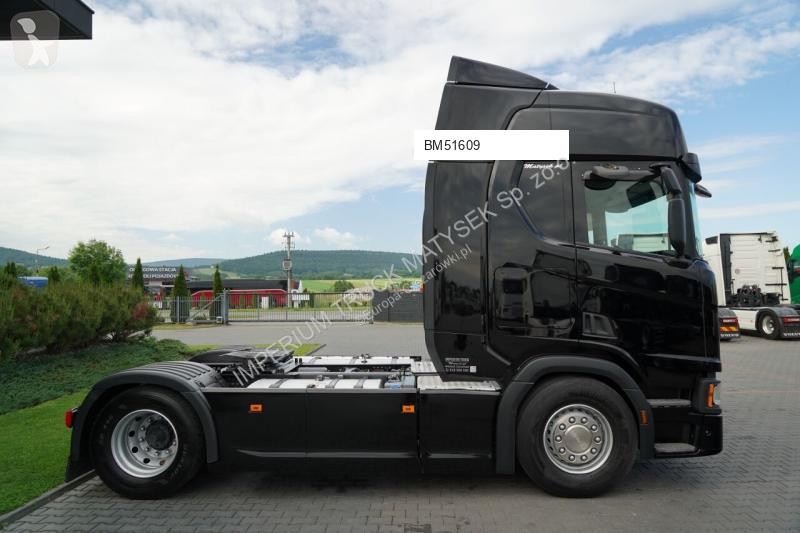 جرار MAN R 450
