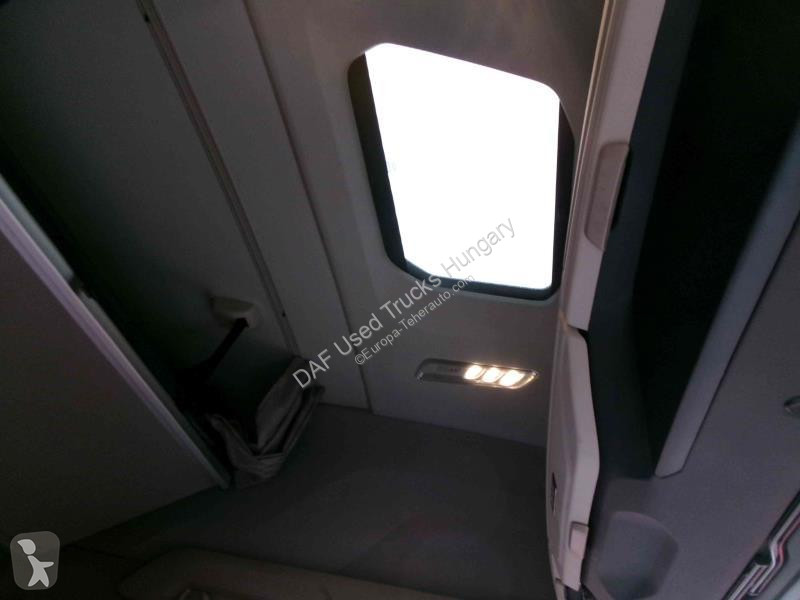 جرار DAF + 530 FT 4X2