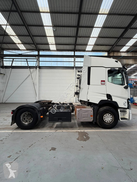 جرار Renault T480