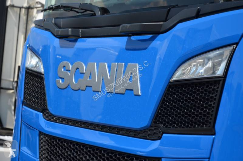 Cap tractor Scania
