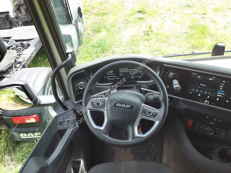 جرار DAF XFn  FT 4X2
