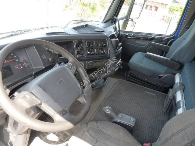 Cap tractor Volvo