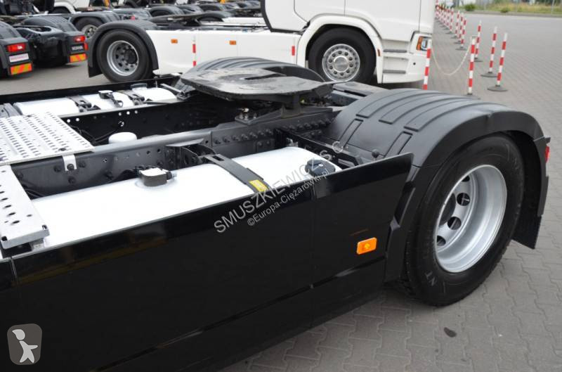 جرار Volvo