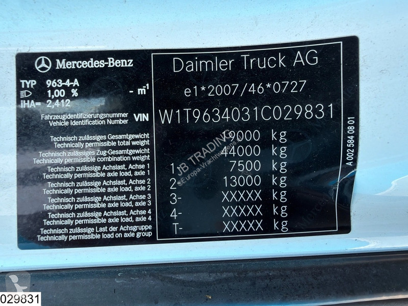 جرار Mercedes 1845 EURO 6d