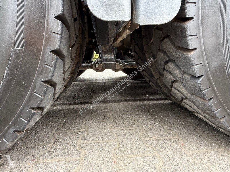 Trattore Stradale MAN 33.580 6X4 BL