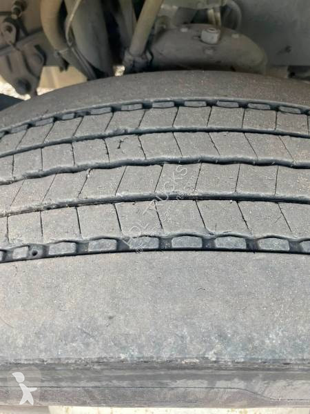 جرار Volvo