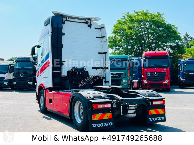 جرار Volvo 500 GlobeXL BL...