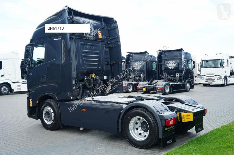 Влекач Iveco 510