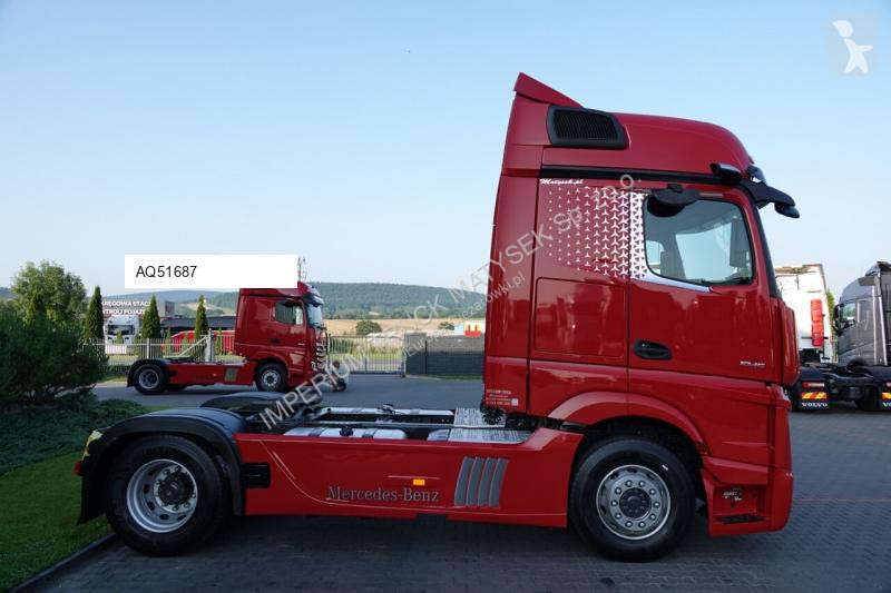 Влекач Mercedes ACTROS 1845