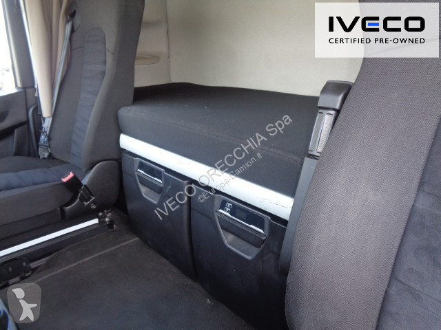 Iveco S-WAY AS440S49T/P tractor unit