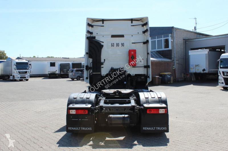 جرار Renault   T520 Retarder High-Sleeper LED 2...
