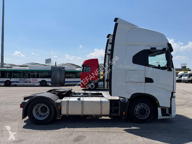 جرار Iveco S-WAY MY 19 AS440S51T/P