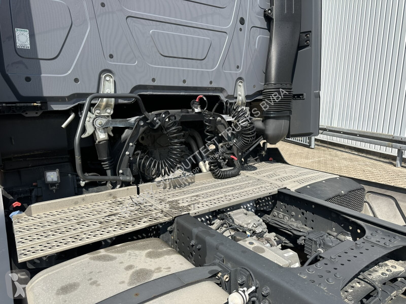 جرار Mercedes Actros 1851 LS 4x2 Actros 1851 LS...