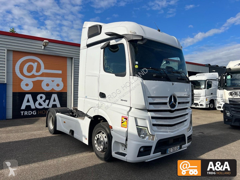 جرار Mercedes ACTROS 1845
