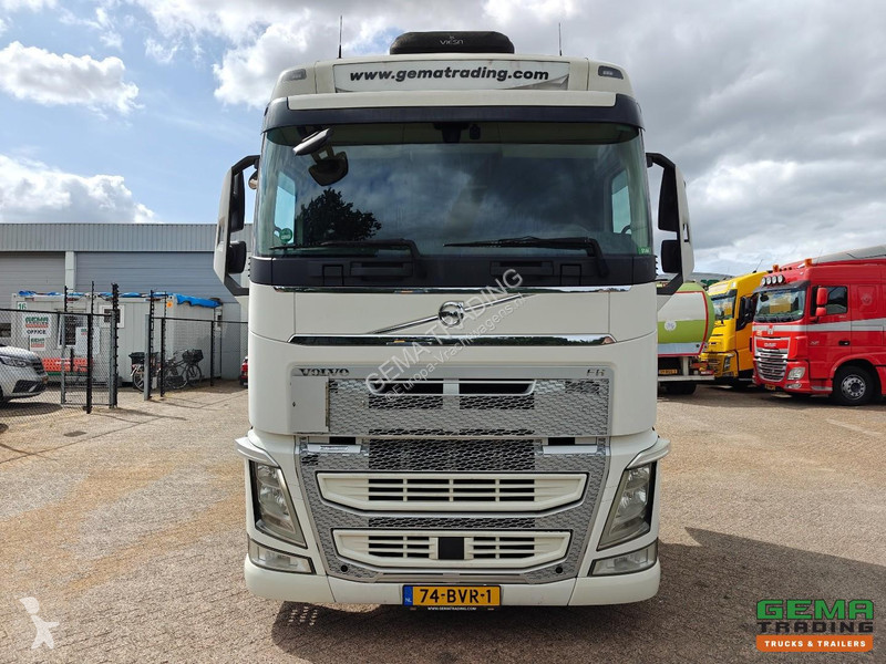 جرار Volvo 420 4X2 GlobeTrotter Euro 6B -...