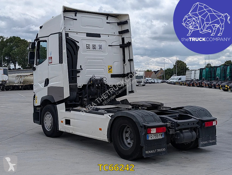 جرار Renault T 520