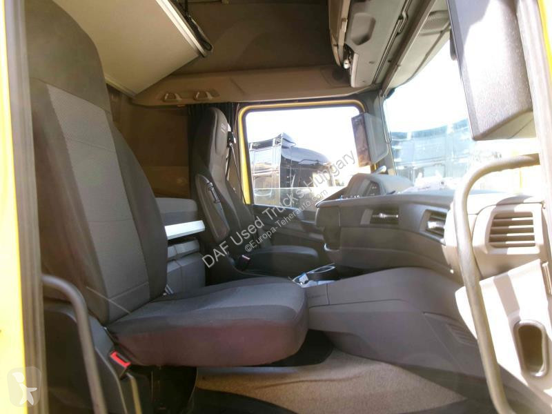 Trekker DAF XFn  FT LOW DECK 4X2