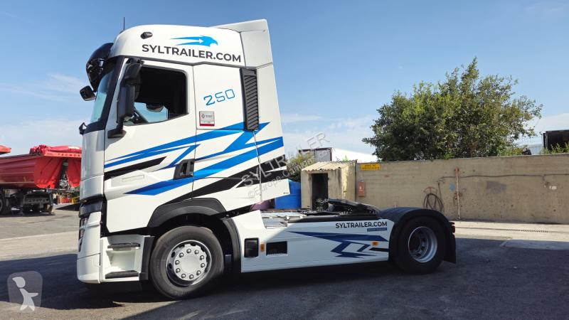 Trattore Stradale Renault  T 520 (LOCATION /...
