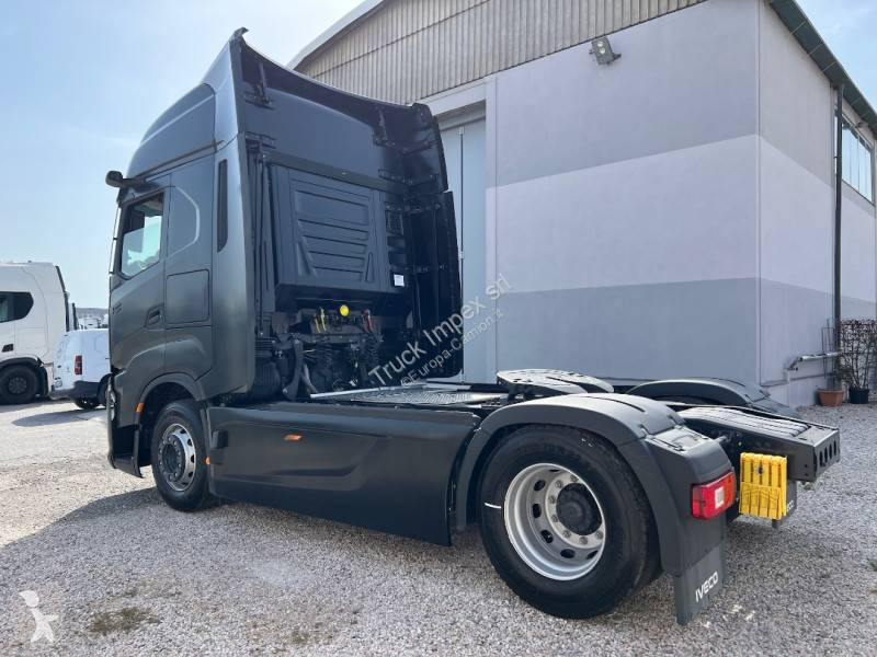 جرار Iveco