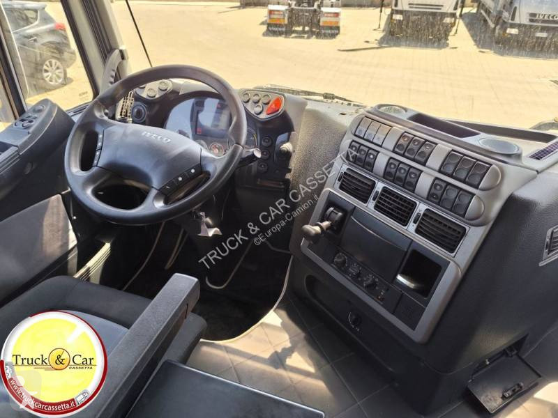 Iveco  tractor unit