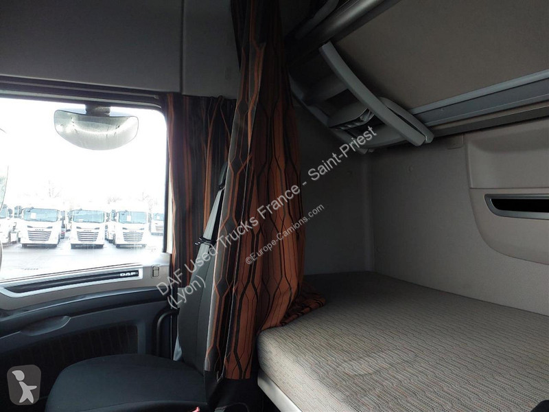 Tracteur DAF XF  FT 4X2