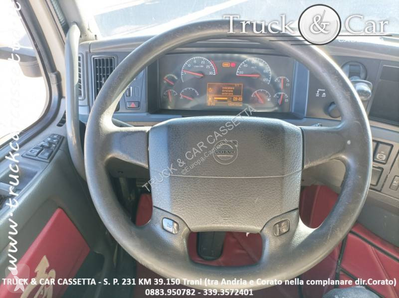 جرار Volvo