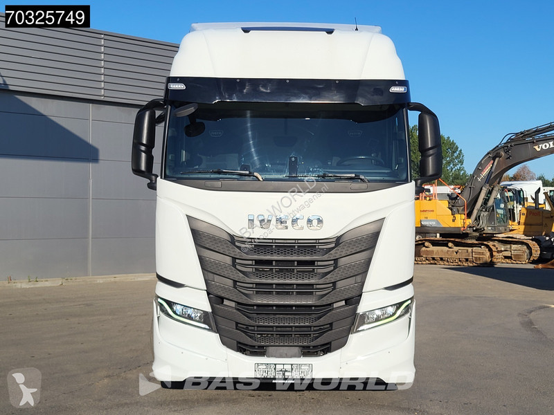 Trekker Iveco S-Way 510 4X2 2xTanks Standklima...