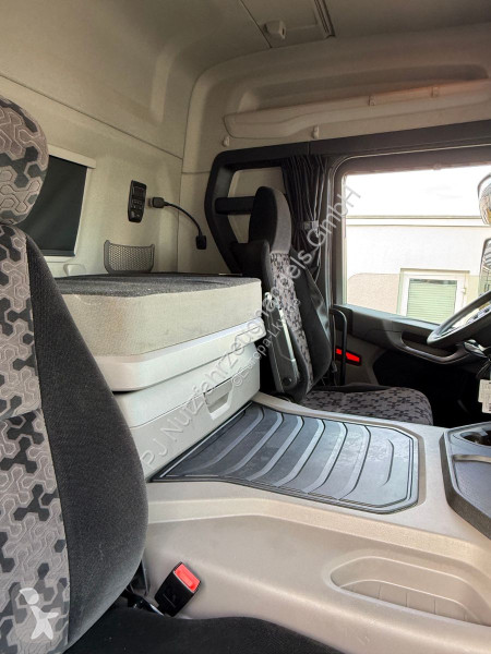 جرار Scania 450