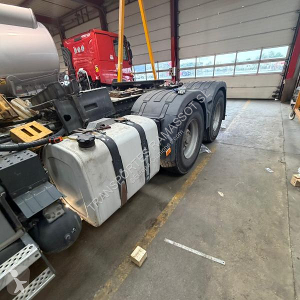 Traktor Volvo 650