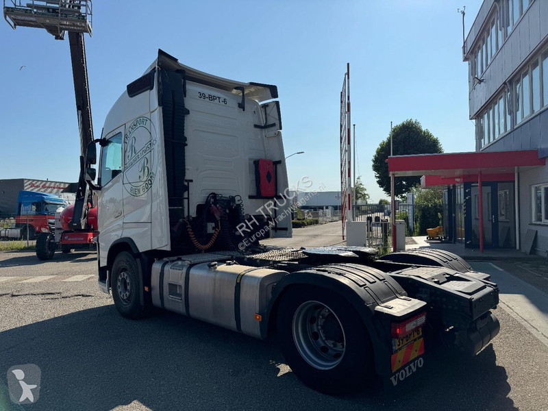 Trekker Volvo 460 4X2 EURO 6 + TRS COOLING