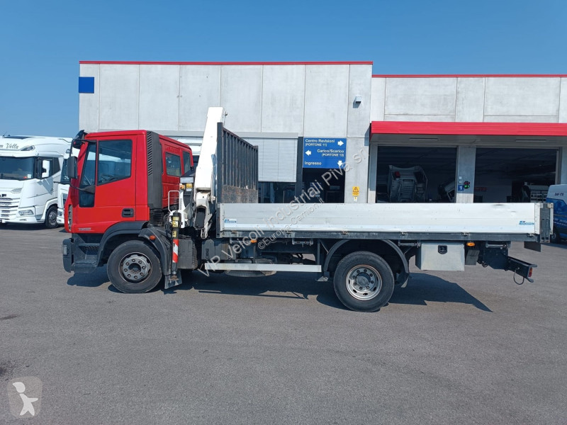 شاحنة Iveco 150 E 21