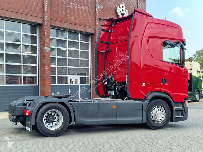 جرار Scania 460 4X2 - steel / air - retarder -...