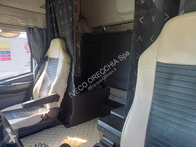 جرار Iveco STRALIS AS440S50T/P