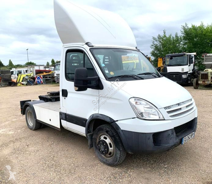 جرار Iveco  TRACTEUR ROUTIER PR SREM