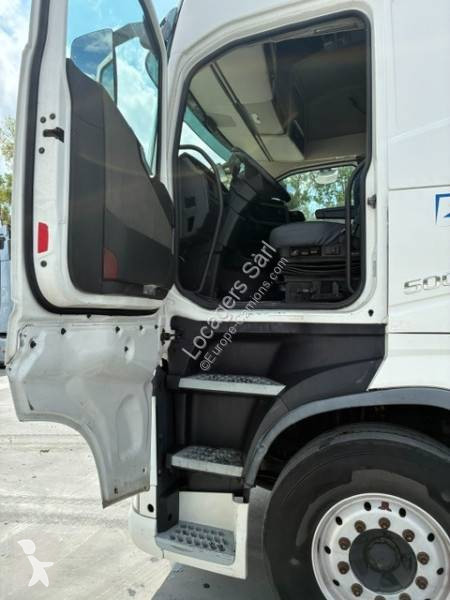 جرار Volvo