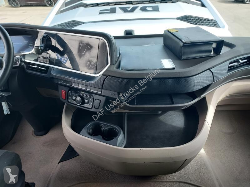 جرار DAF XG  FT 4X2