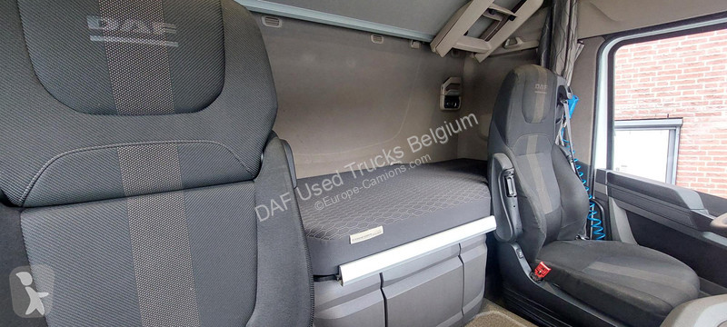 جرار DAF XFn  FT 4X2
