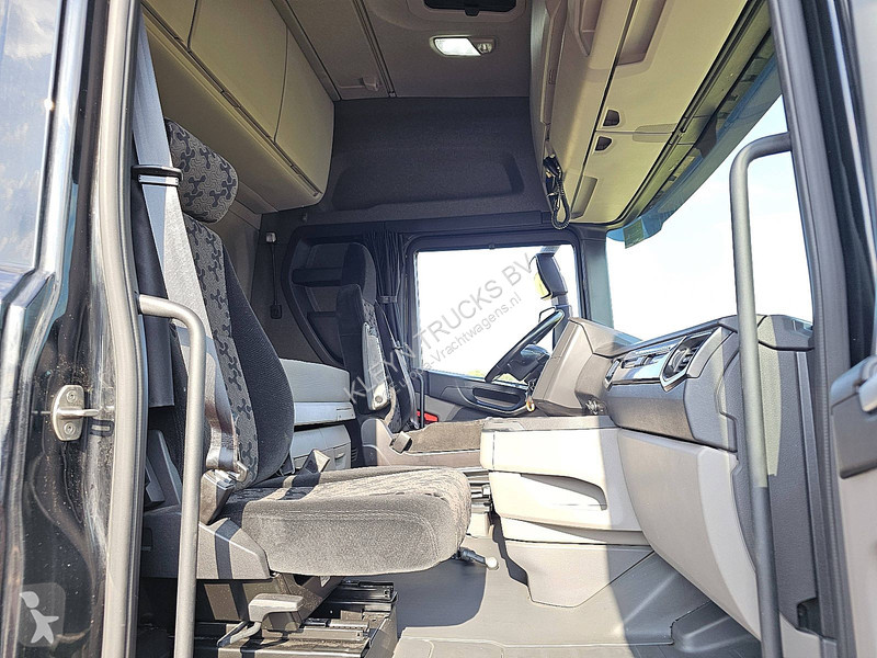 جرار Scania 500