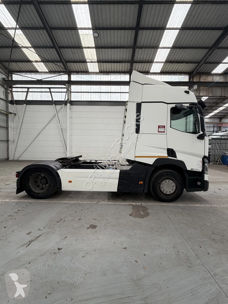 جرار Renault T460