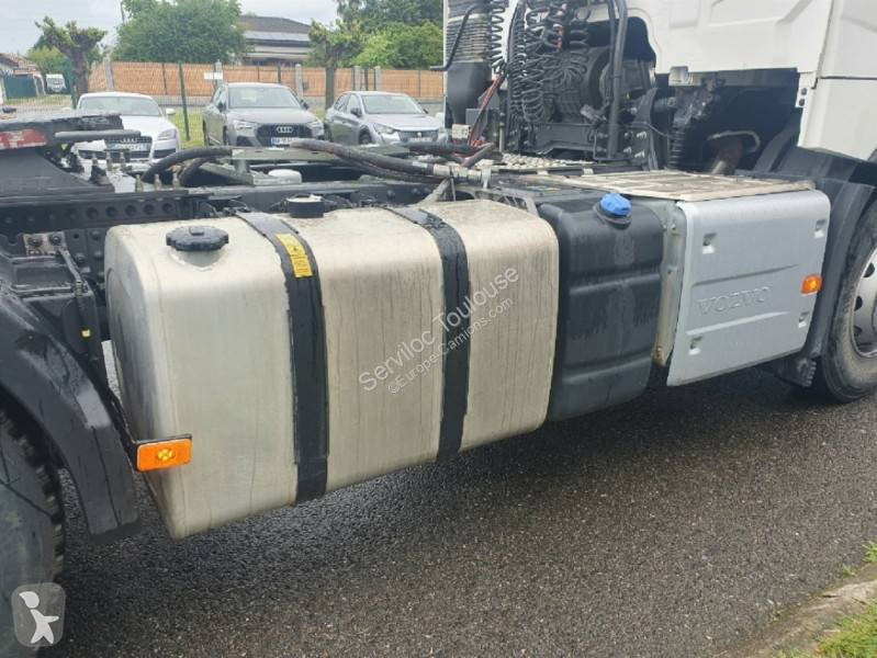 جرار Volvo