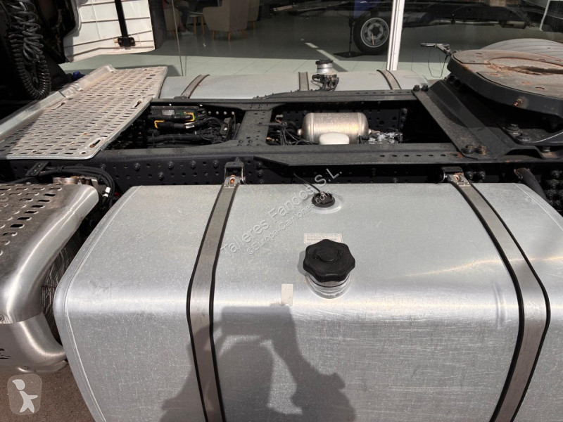 Tracteur Iveco  490 AUTOM INTARDER, 24 MESES DE...