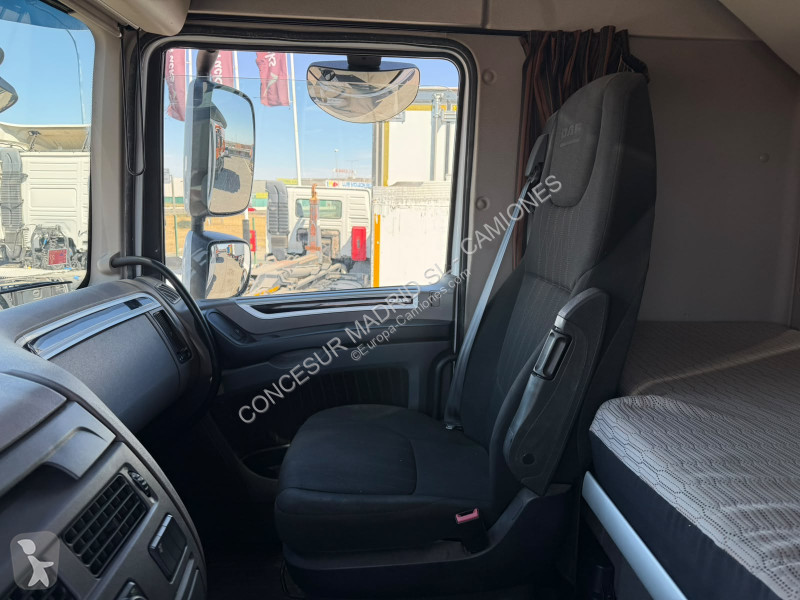 Cabeza tractora DAF  530