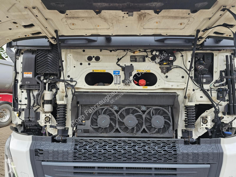 جرار Volvo 500 4x2*Globetrotter XL, Standklima...