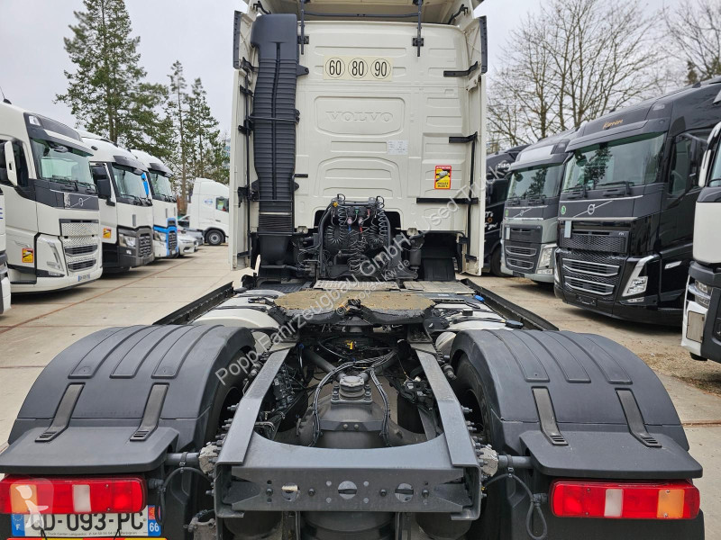 جرار Volvo 500 4x2*Standklima,2-Liegen,VEB+,NB*