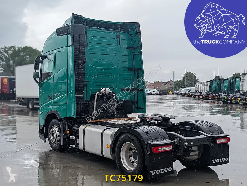 جرار Volvo 500